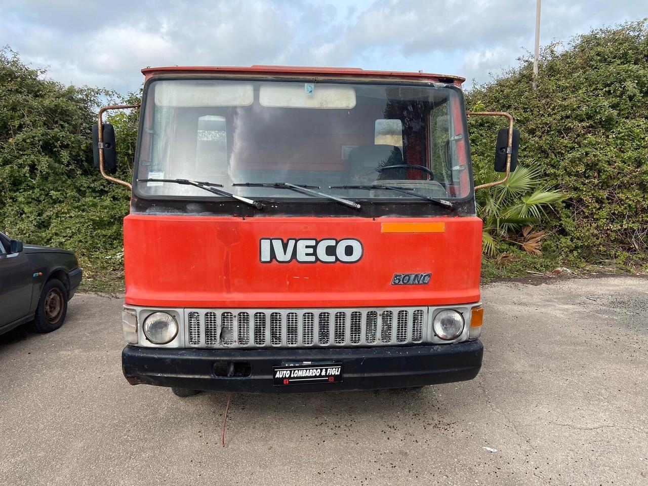 Iveco OM 50 RIBALTABILE TRILATERALE