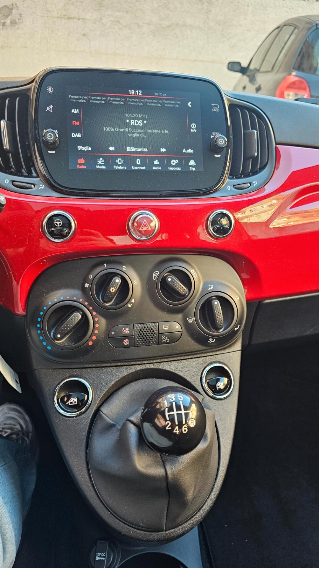 Fiat 500 1.0 Hybrid Red 09/2023