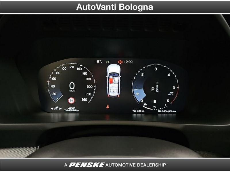 Volvo XC90 XC90 B5 (d) AWD Geartronic R-design