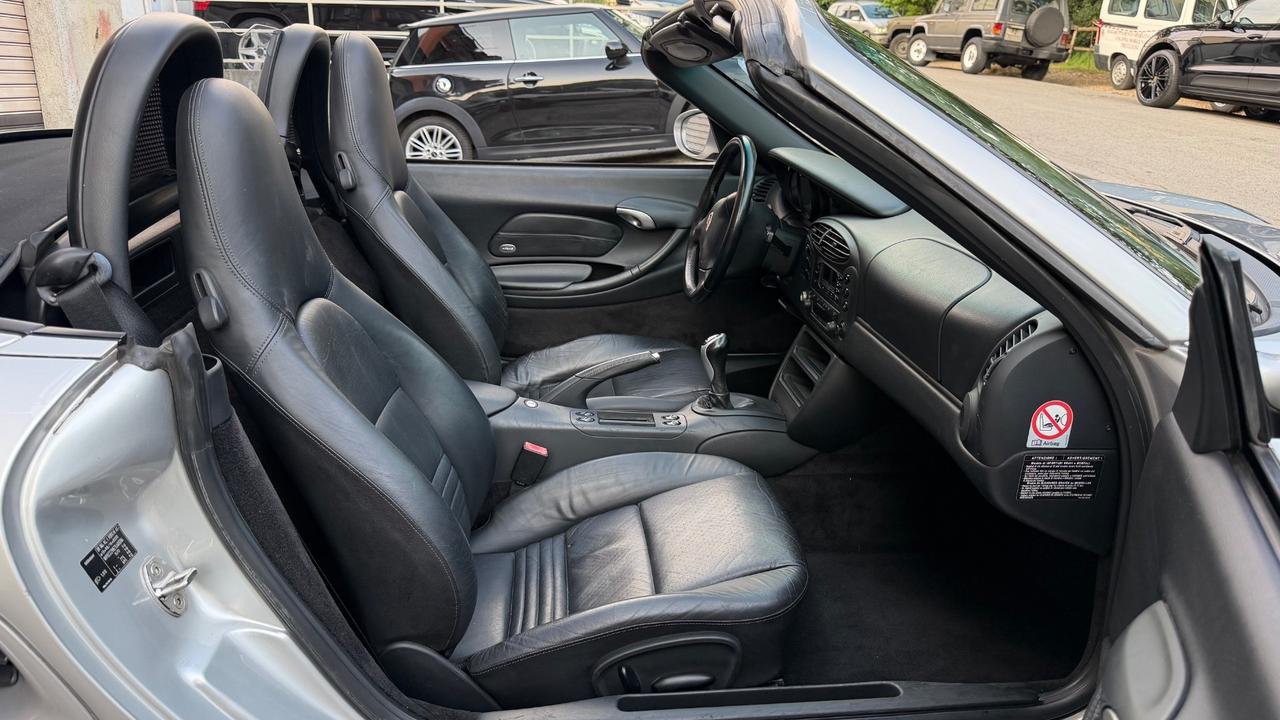 Porsche Boxster 2.7i 24V cat