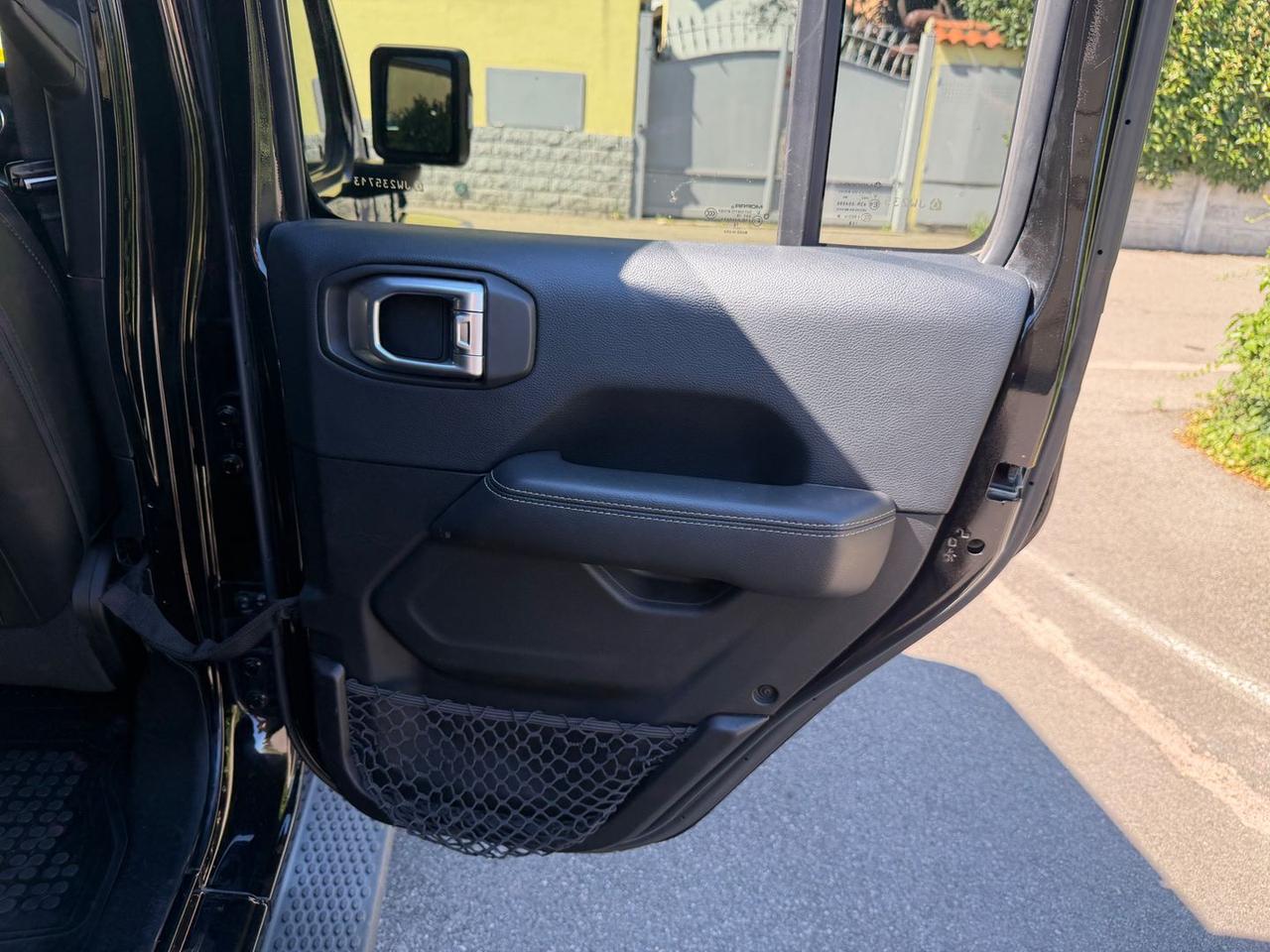 Jeep Wrangler 2.2 CRDi Sahara #11582