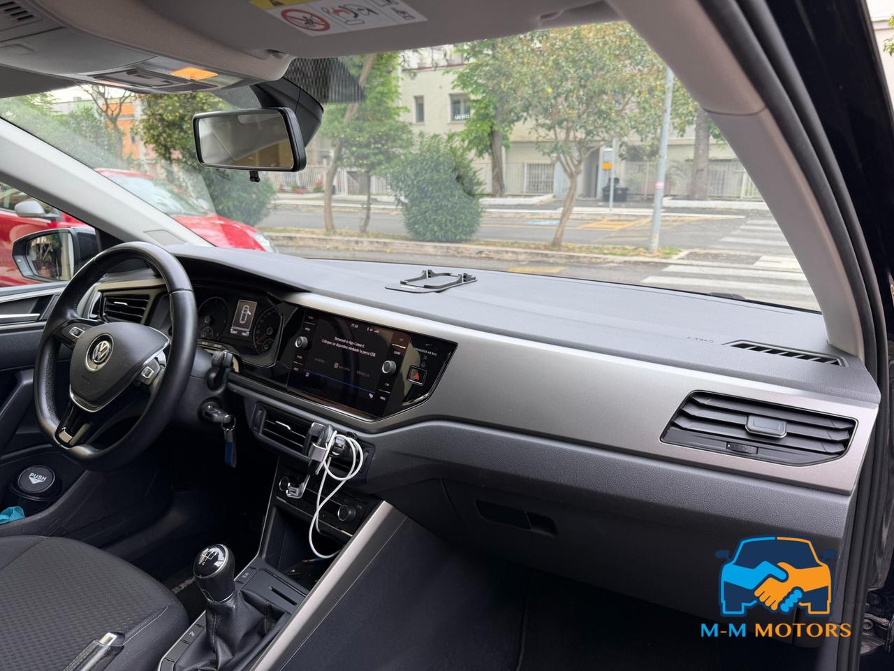 Volkswagen Polo CONFORT LINE