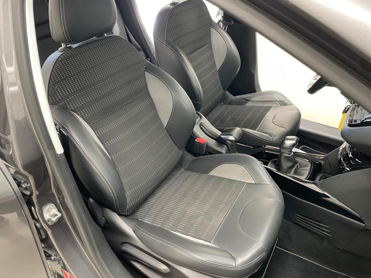 Peugeot 2008 1.5 BlueHDi 100 CV Allure