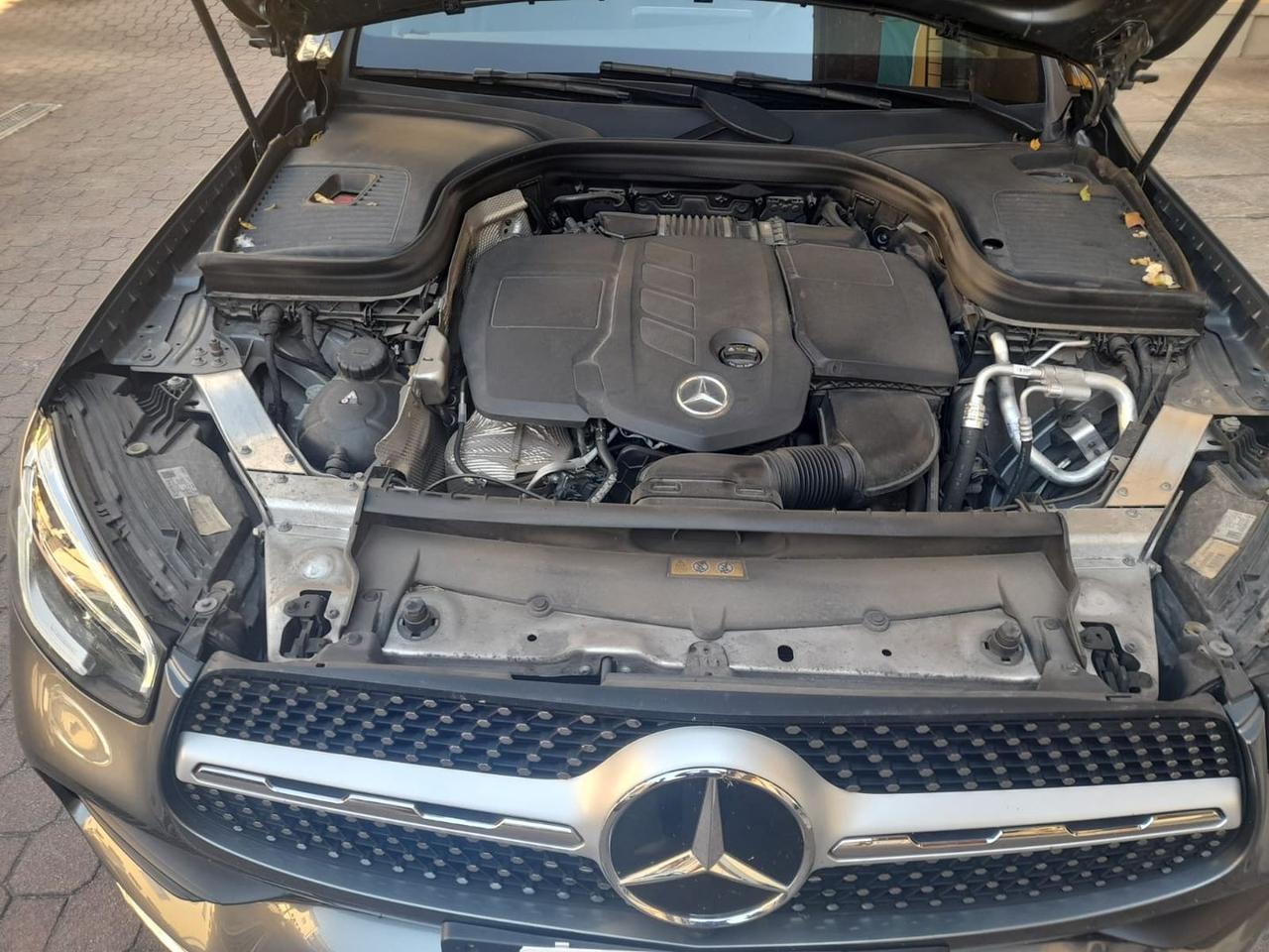 Mercedes-Benz GLC 220 Premium Plus #11059