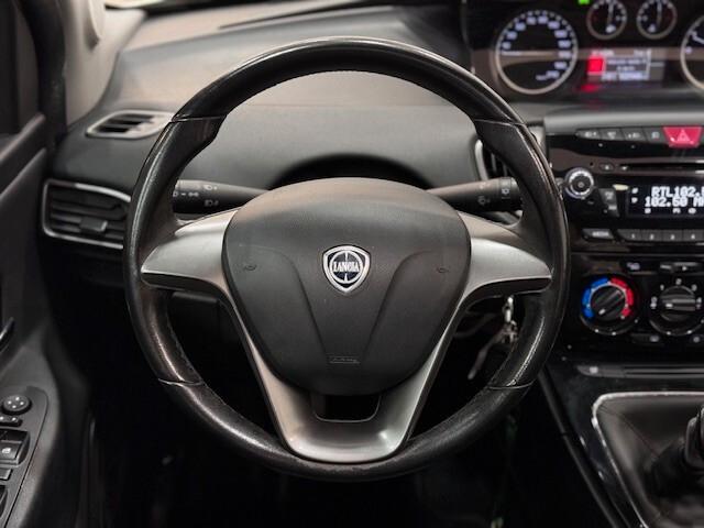Lancia Ypsilon 1.2 69 CV 5 porte S&S Platinum