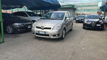 Toyota Corolla Verso 2.2 16V D-4D DPF 7pti