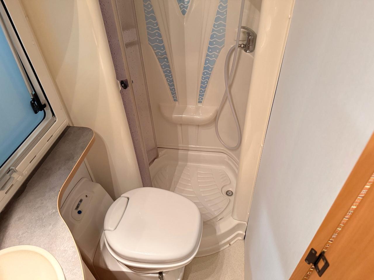 CAMPER CHALLENGER 133