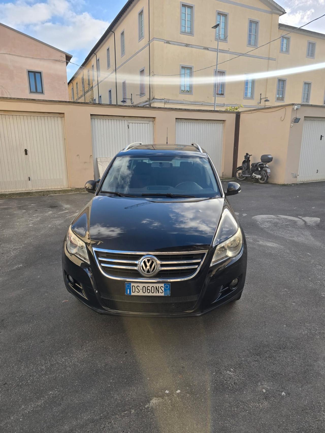 Volkswagen Tiguan 2.0 16V TDI DPF tiptronic Sport & Style (18°)