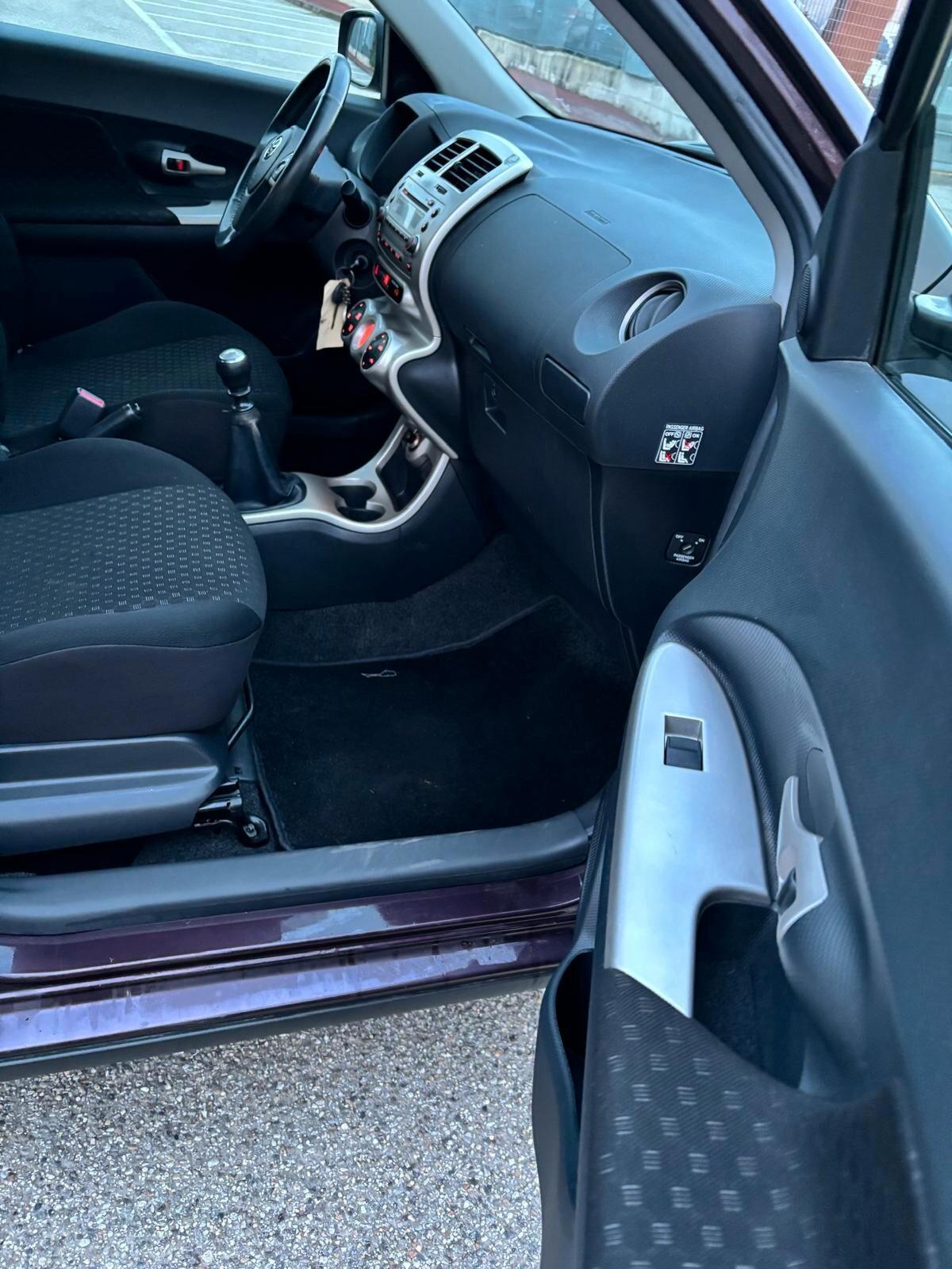 Toyota Urban Cruiser 1.3 Luxury KM ORIGINALI CERTIFICATI SEMPRE TAGLIANDATO