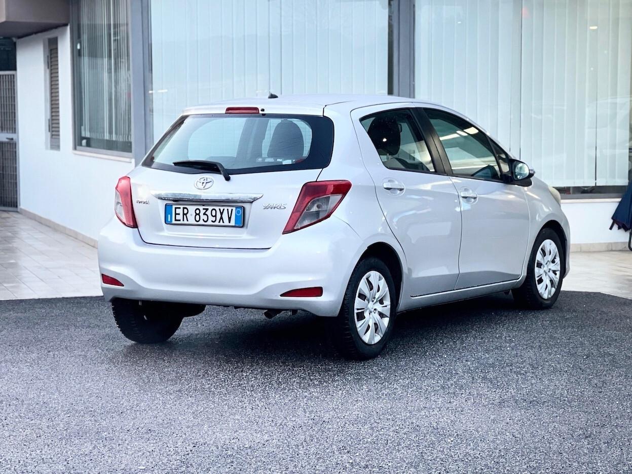 Toyota Yaris 1.4 Diesel 90CV E5 - 2013