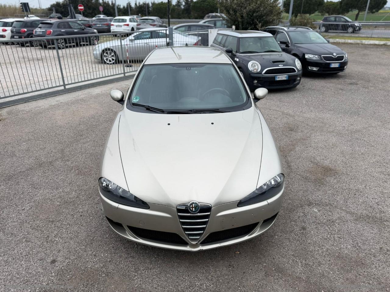 ALFA ROMEO 147 1.6 TS 105CV 5p. Distinctive