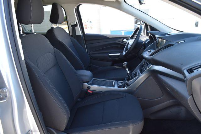 FORD Kuga 1.5 TDCI 120 CV S&S 2WD Business *Navi,Sensori*