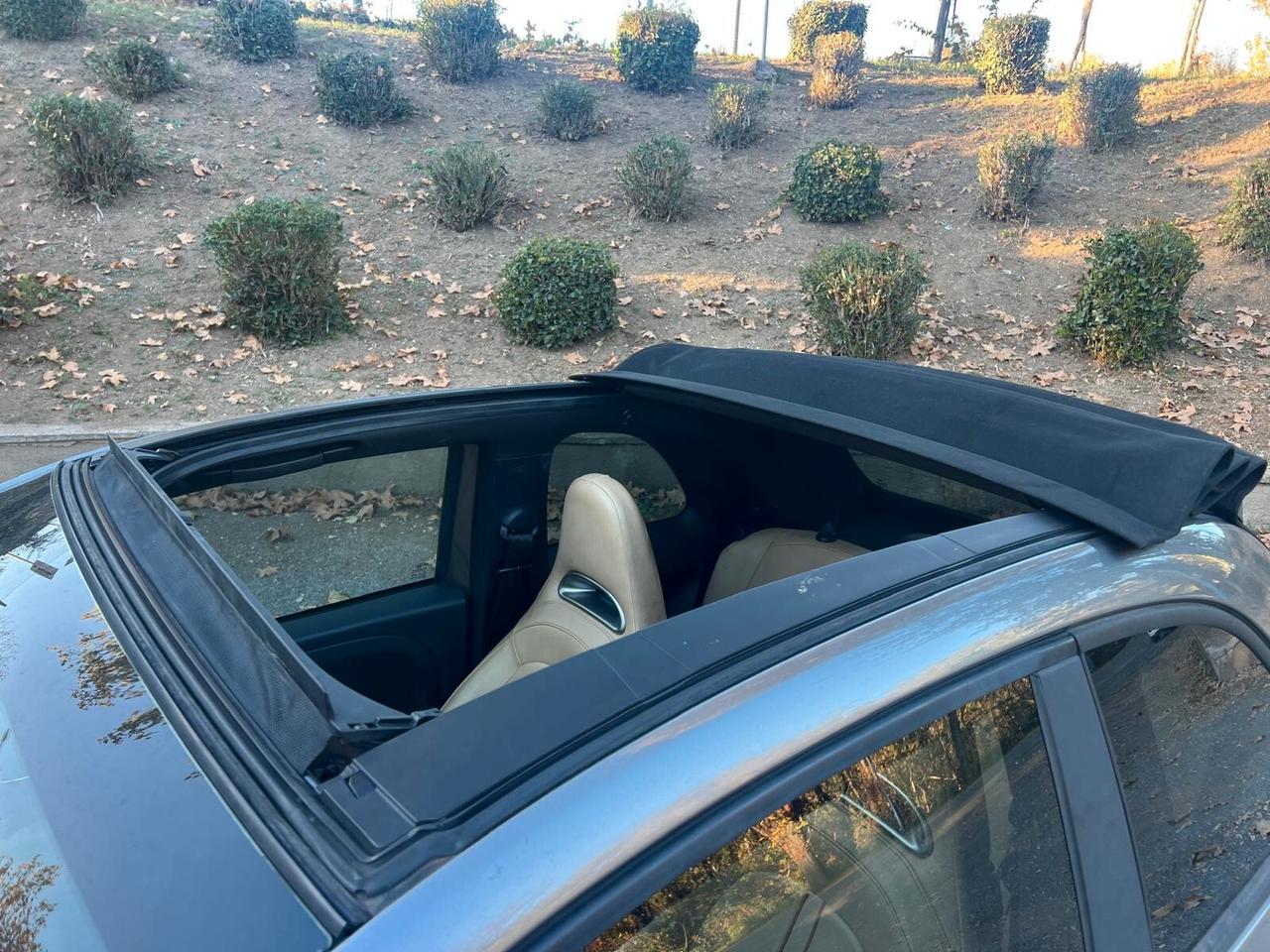 Abarth 500 C 1.4 Turbo T-Jet MTA Bicolore