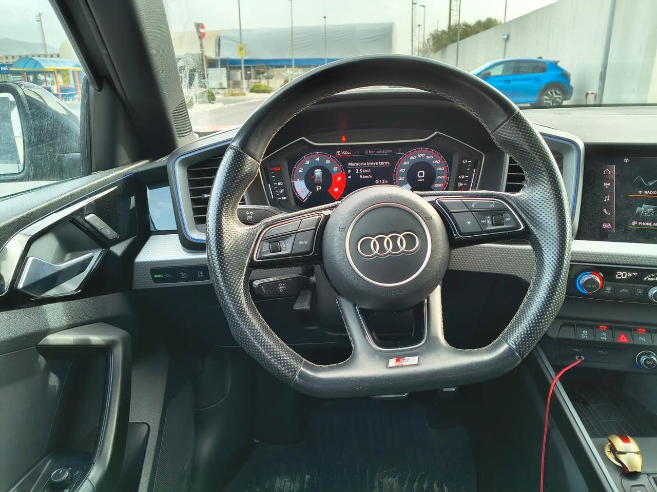 Audi A1 citycarver 30 TFSI S tronic Identity Contrast