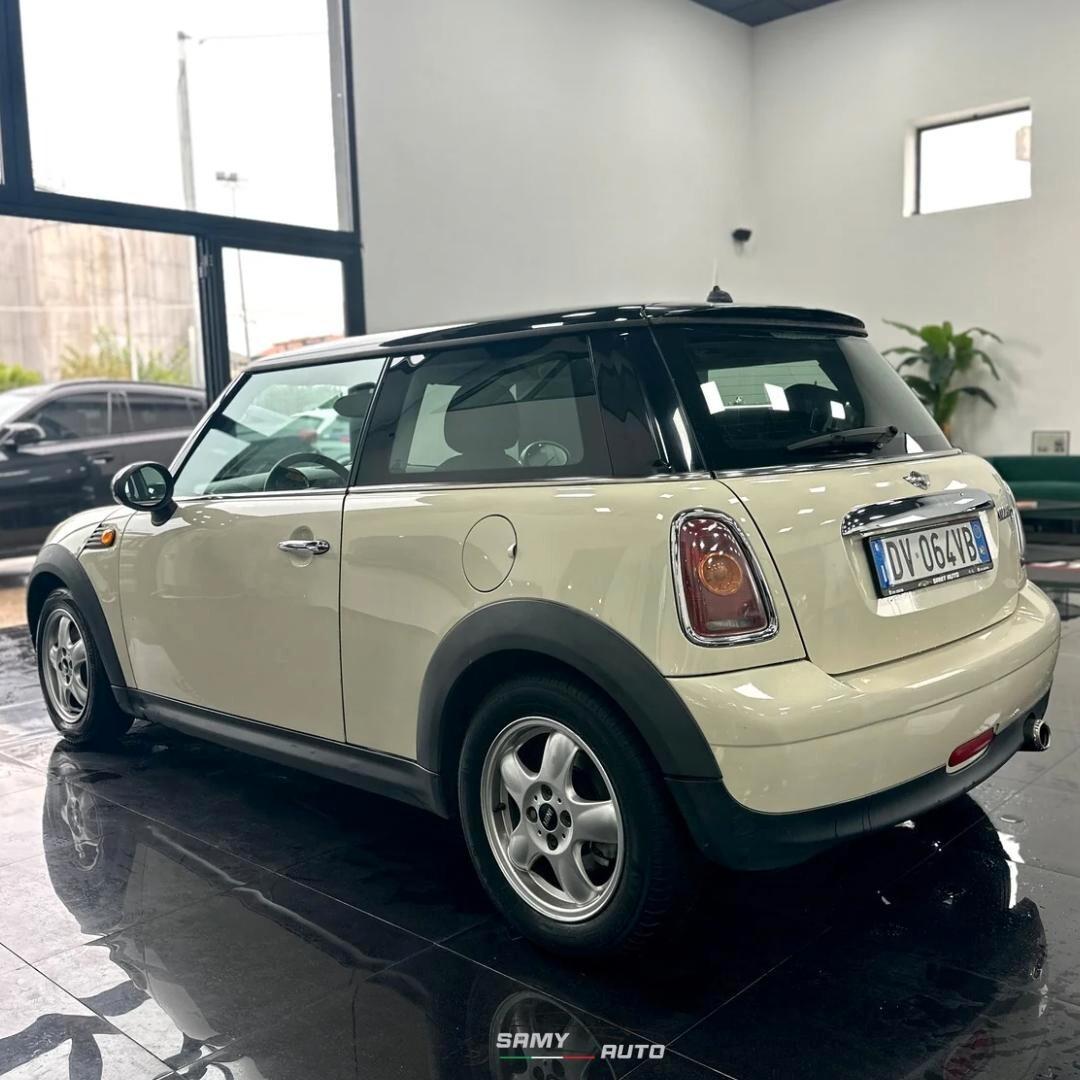 Mini Cooper D Hatchback 1.6