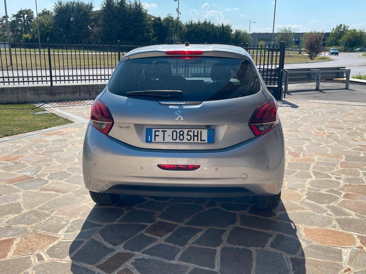 Peugeot 208 PureTech Turbo 110 EAT6 S&S 5 porte Allure