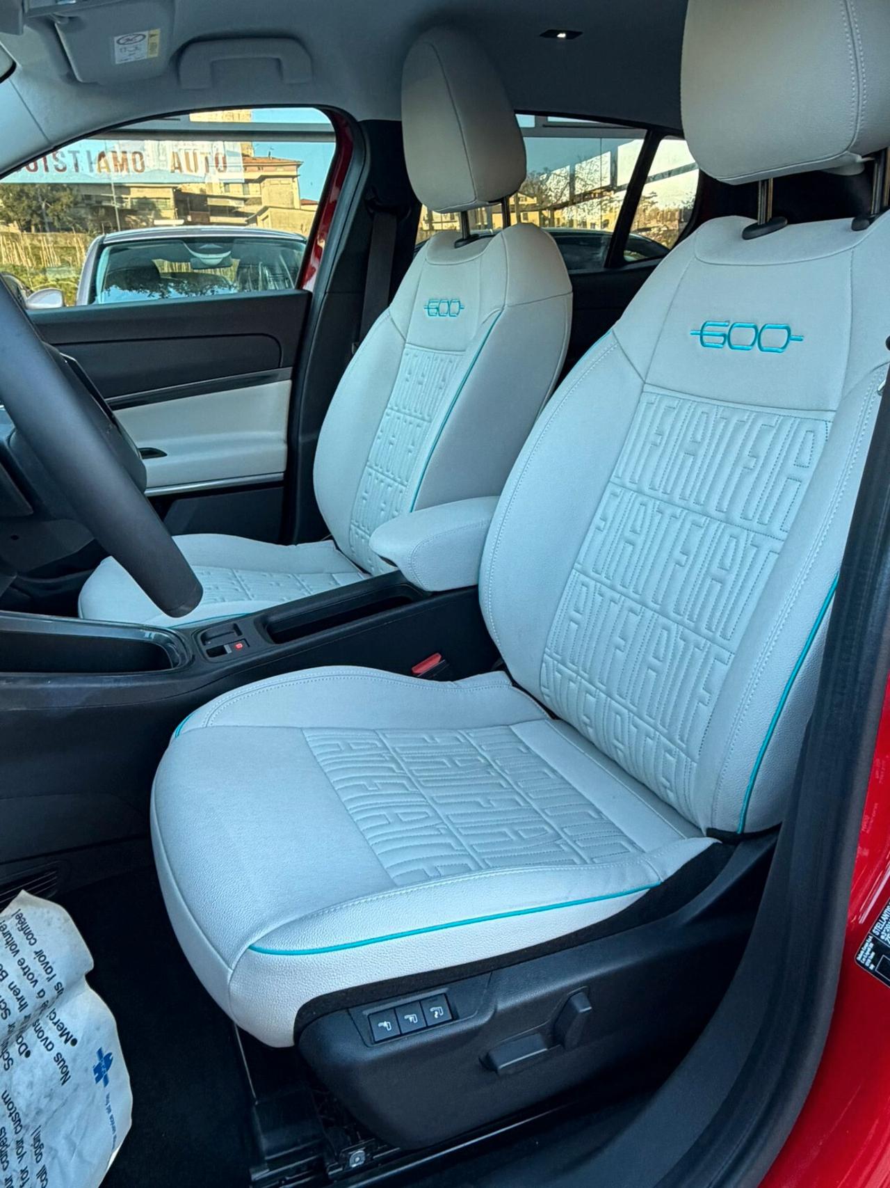 Fiat 600 Hybrid 100 CV DCT MHEV La Prima