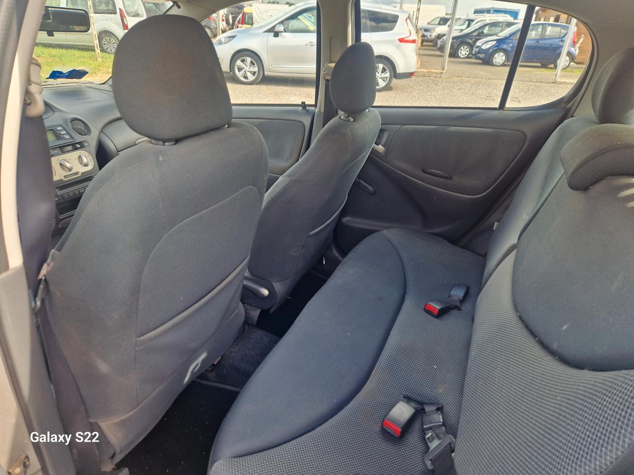 Toyota Yaris Toyota yaris per neopatentati
