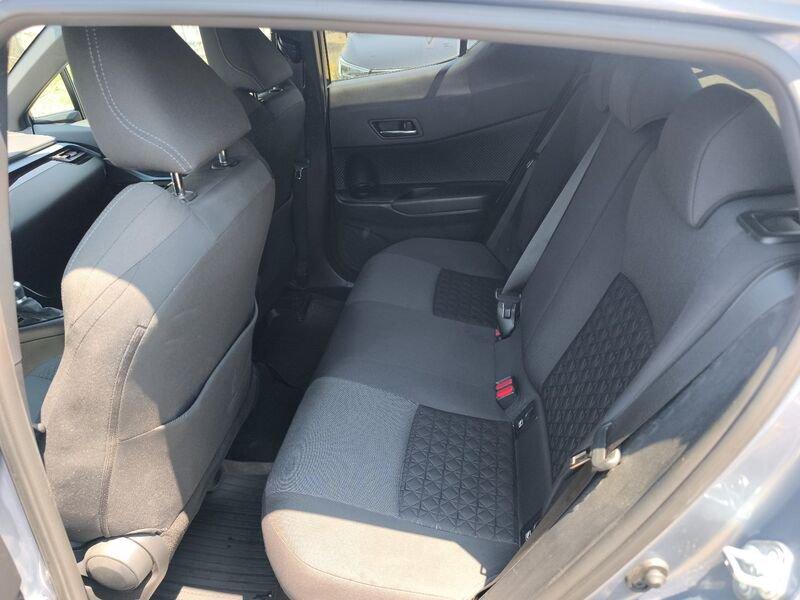 Toyota C-HR 1.8h Trend e-cvt