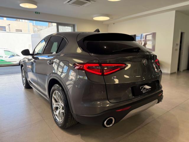 Alfa Romeo Stelvio 2.2 t Business Q4 190cv auto