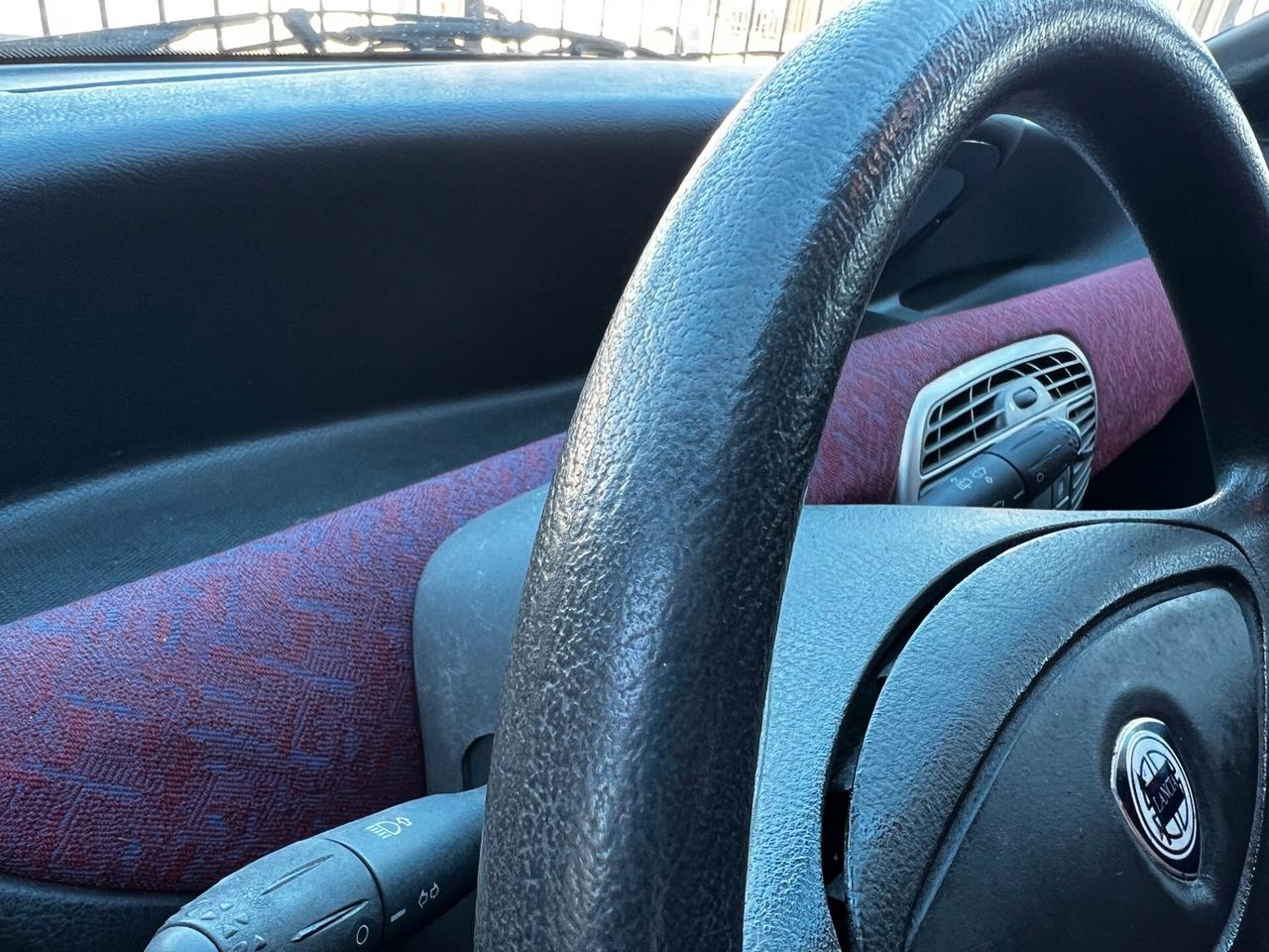 Lancia Y 1.1i cat Elefantino Blu adatta a neopatentati