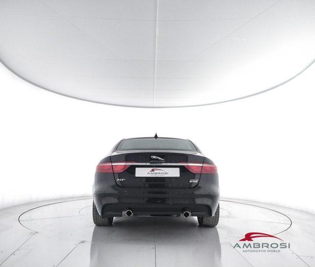 JAGUAR XF 2.0 D 240 CV AWD aut. Prestige - PER OPERATORI DEL