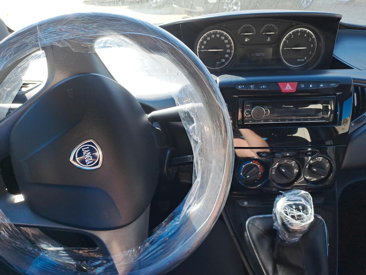 Lancia Ypsilon 1.2 69 CV 5 porte GPL Ecochic Gold