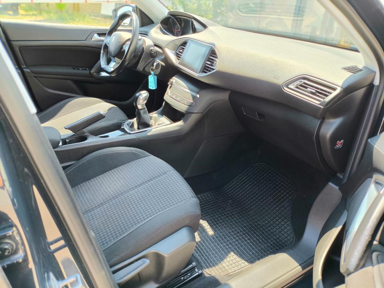 Peugeot 308 ALLURE PACK 1600 CC. 100 CV. IVA DEDUCIBILE RIF:3523