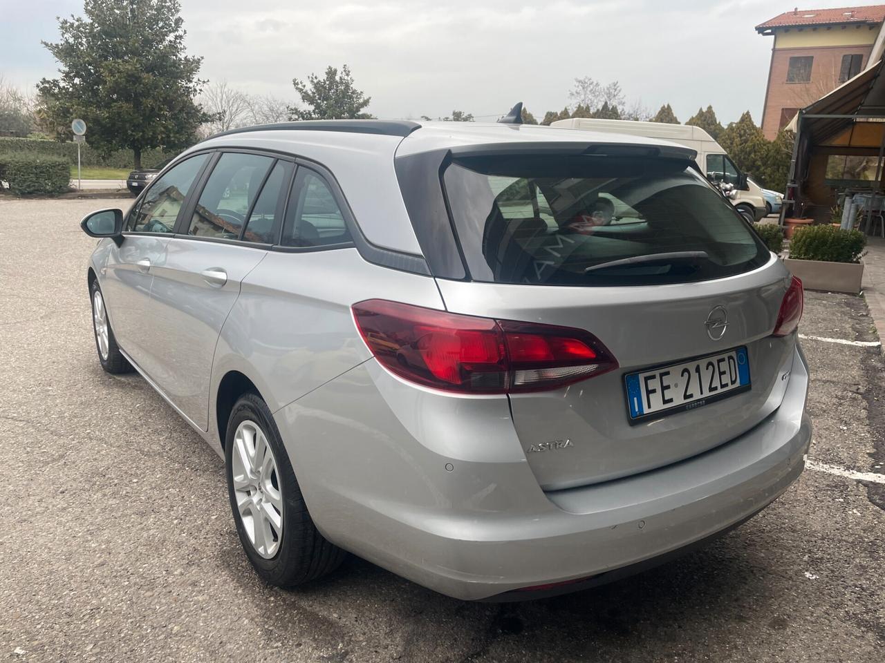 Opel Astra 1.6 CDTi 110CV S&S Sports Tourer Business