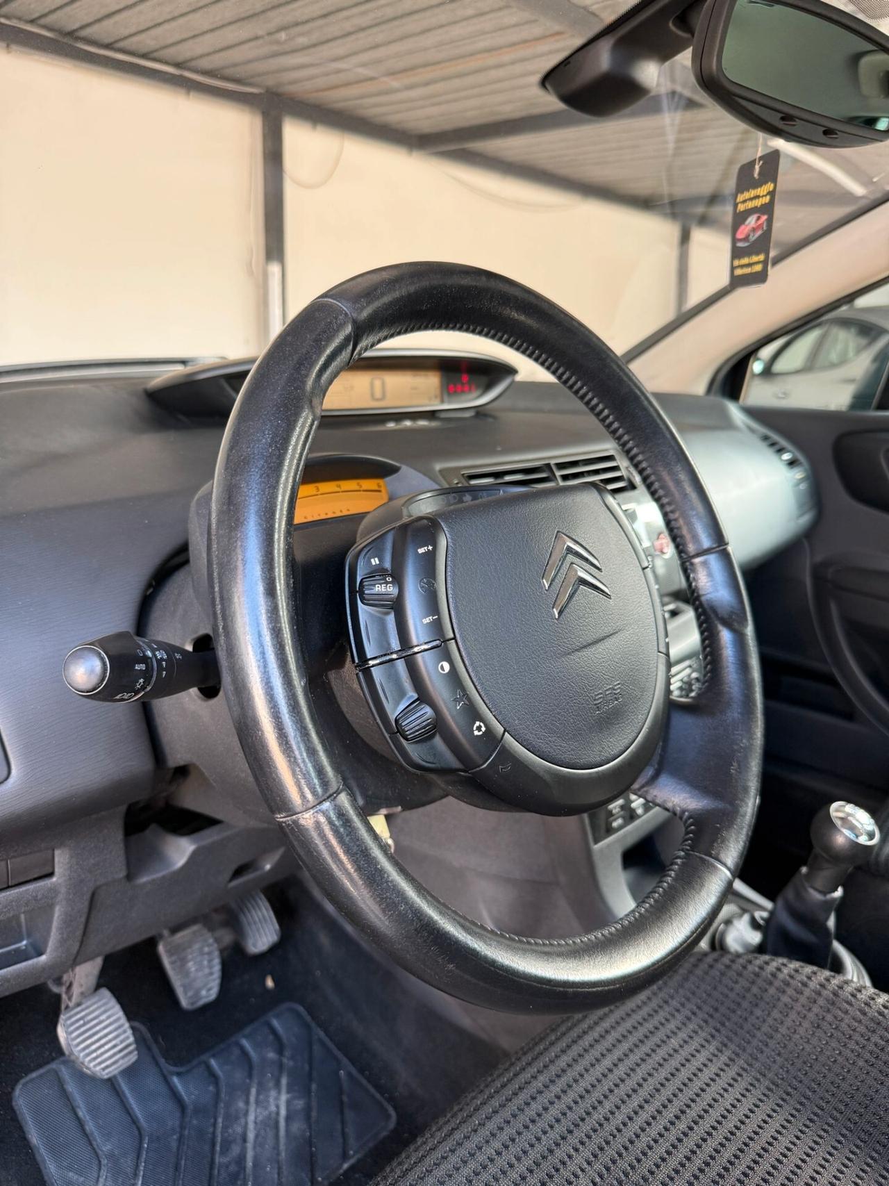 Citroen C4 1.6 HDi 110CV FAP Exclusive