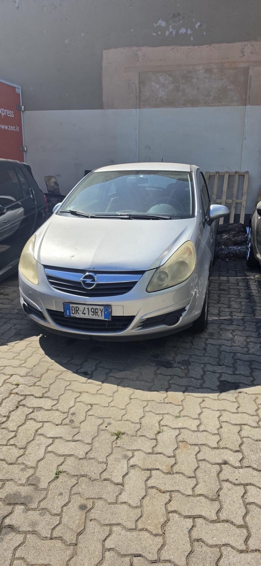 Opel Corsa 1.2 3 porte Sport