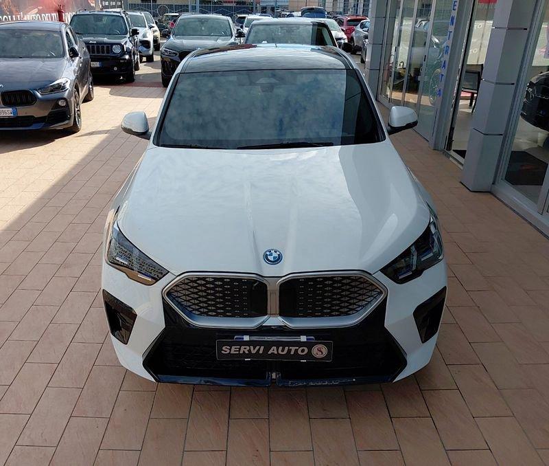 BMW iX2 xDrive 30 M Sport