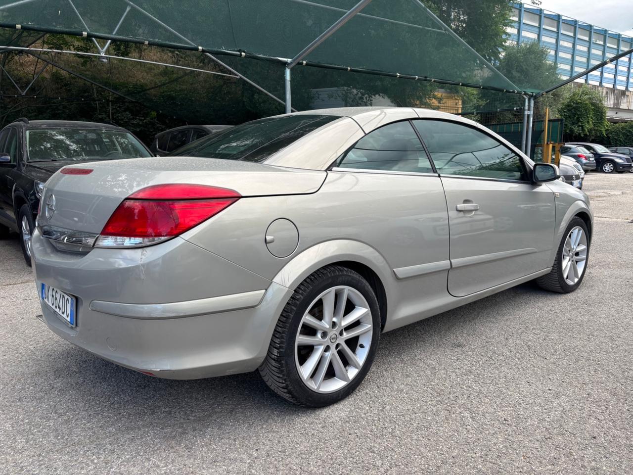 Opel Astra TwinTop 1.6 16V Cosmo CABRIO