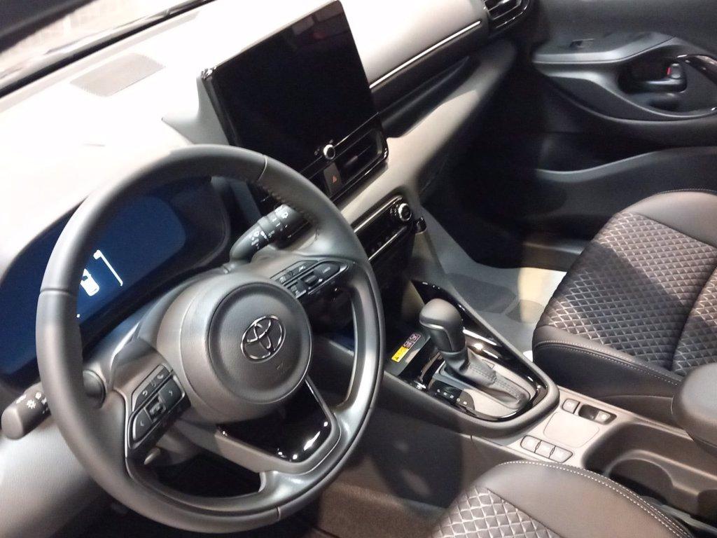 TOYOTA Yaris 1.5h 130 lounge del 2026