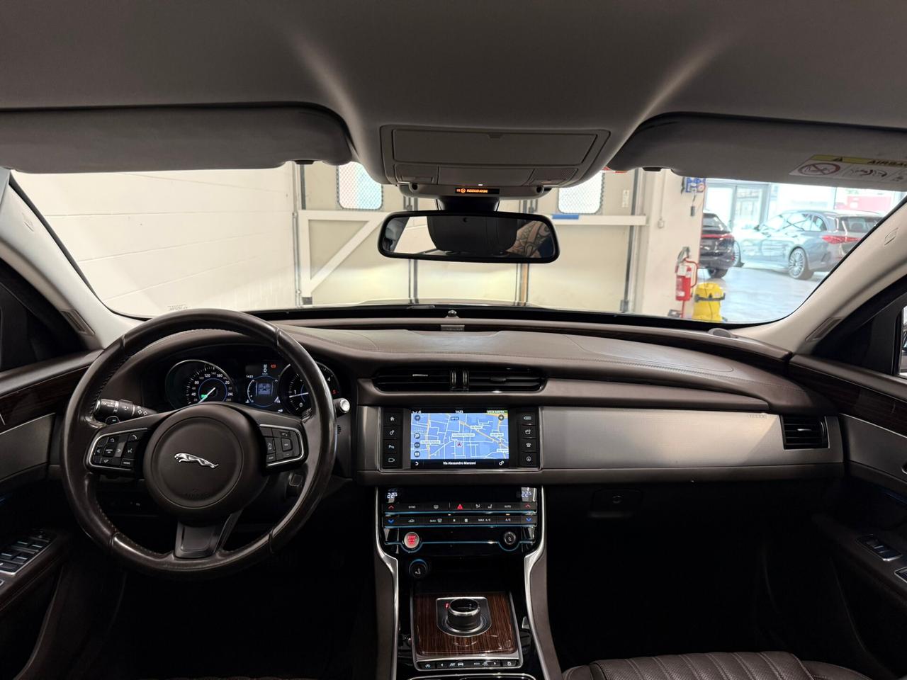 Jaguar XF 2.0 D 180 CV aut. Prestige
