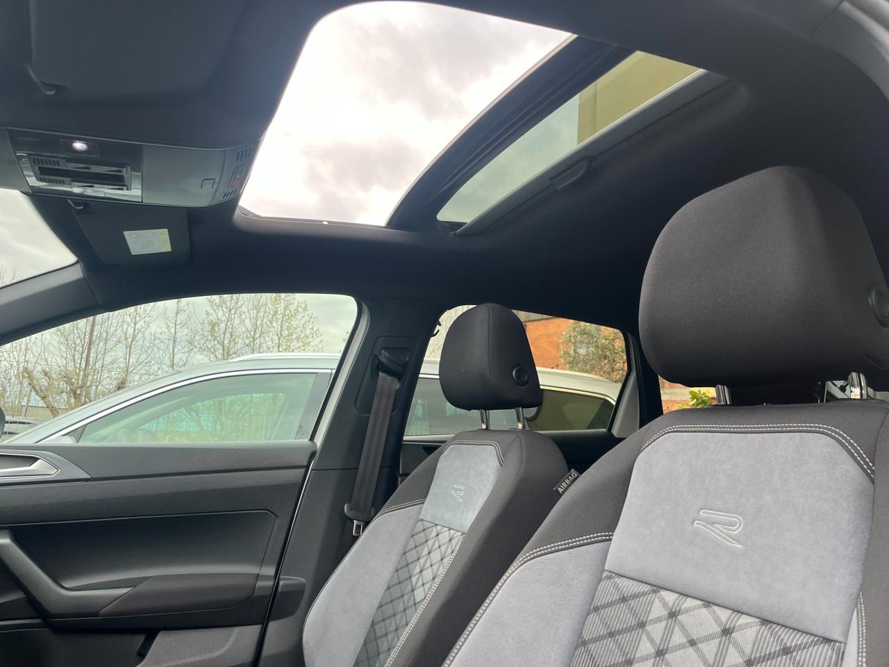 Volkswagen Taigo 1.0 TSI 115 CV DSG R-Line**KM 27635**