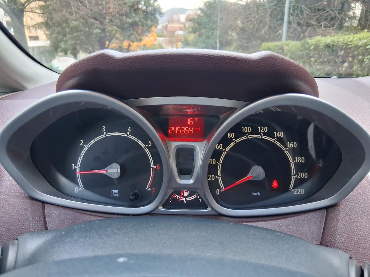 Ford Fiesta 1.4 3 porte Bz.- GPL Titanium