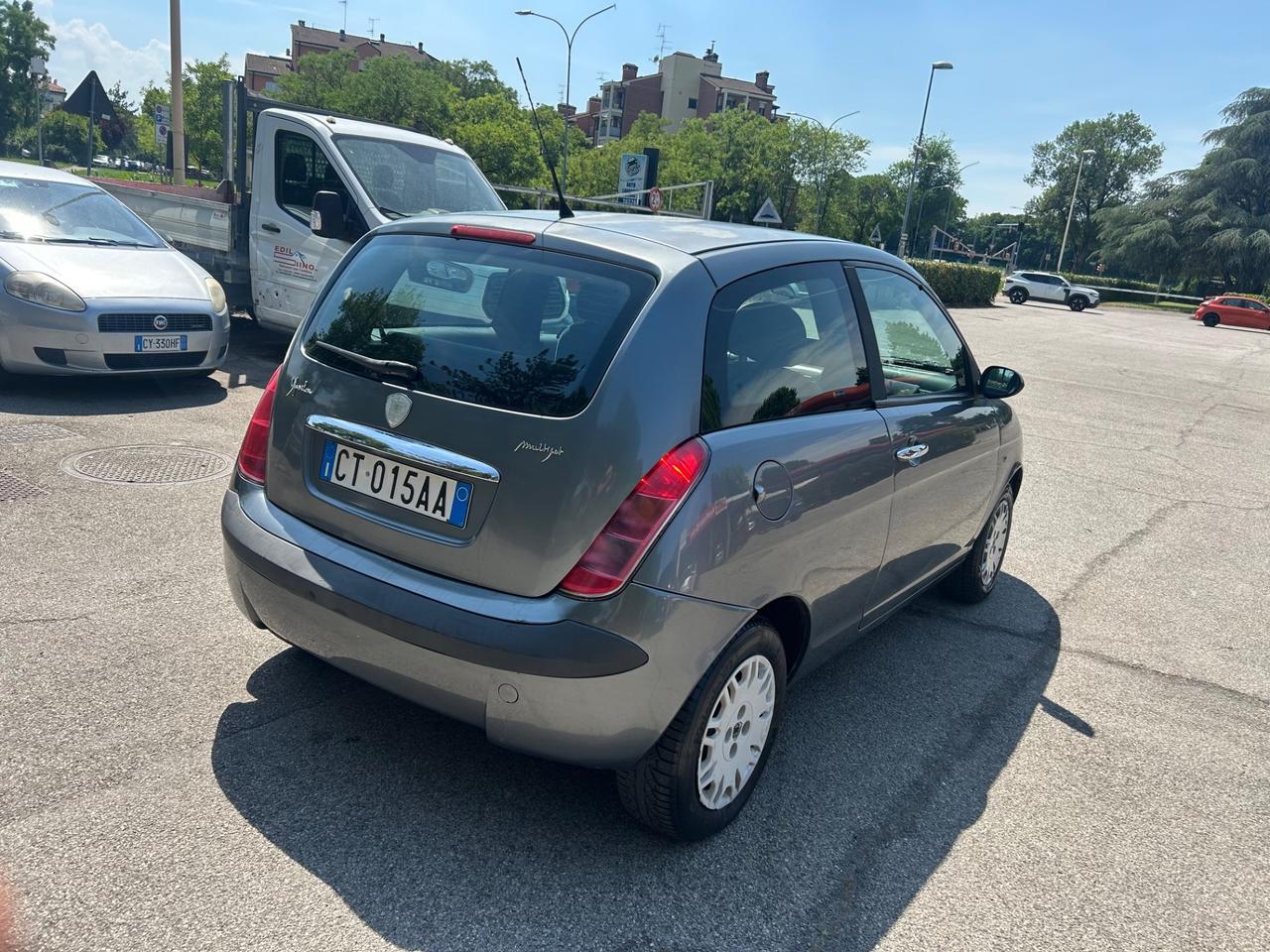 Lancia Ypsilon 1.3 Multijet 16V Argento