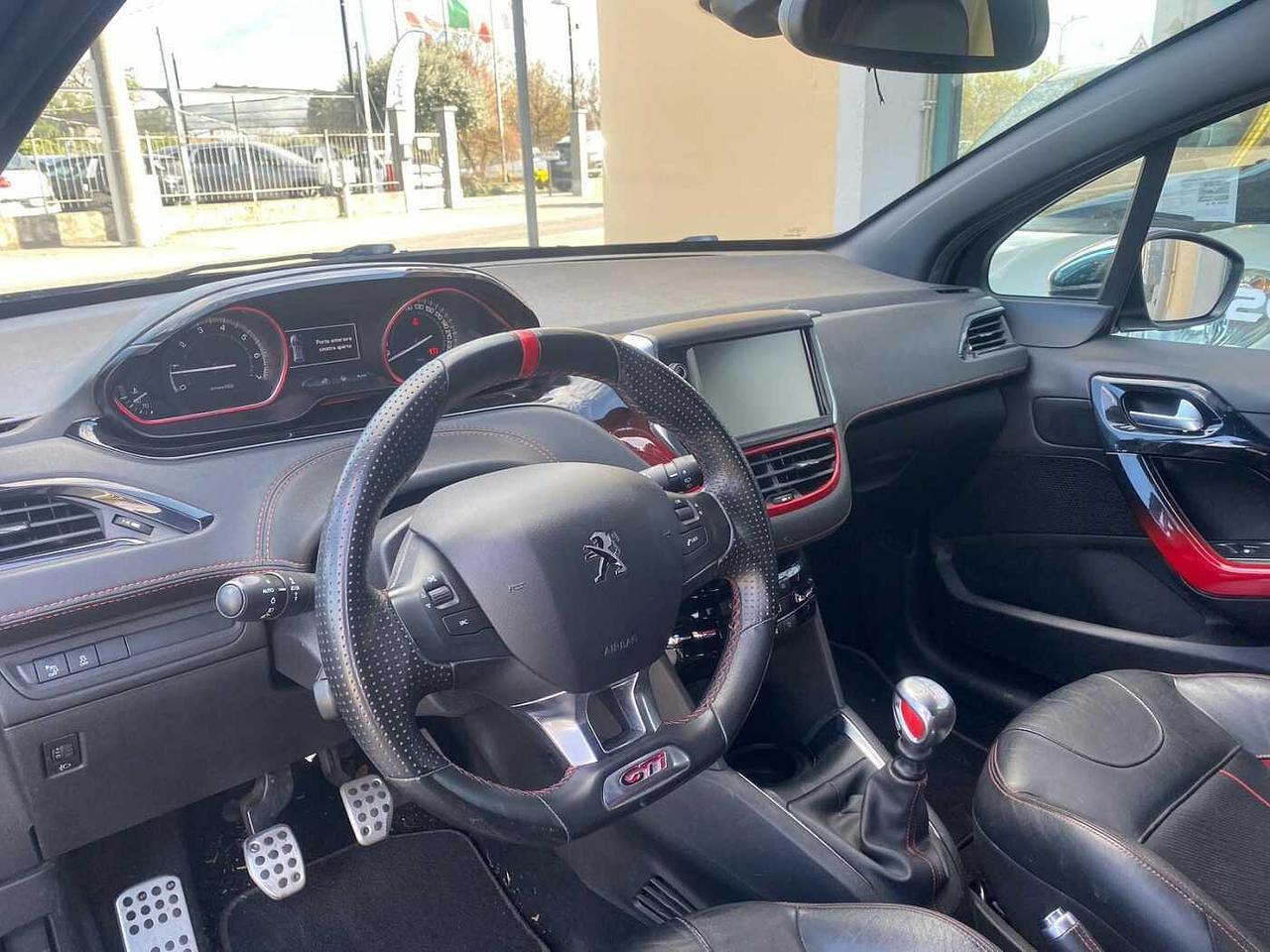 Peugeot 208 1.6 THP 200 CV 3 porte GTi