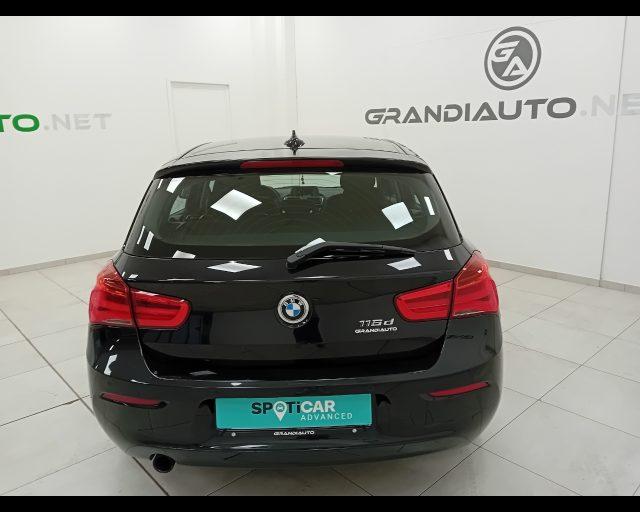 BMW 116 Serie 1 F/20-21 2015 - d 5p Advantage auto