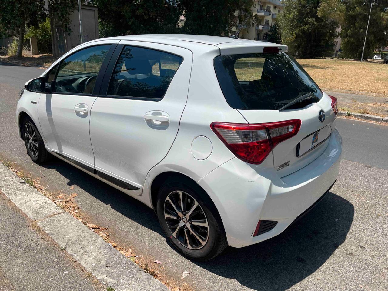 Toyota Yaris 1.5 Hybrid 5 porte Style NEOPATENTATI Cool Lounge my18