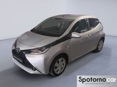 Toyota Aygo 1.0 VVT-i x-play TSS