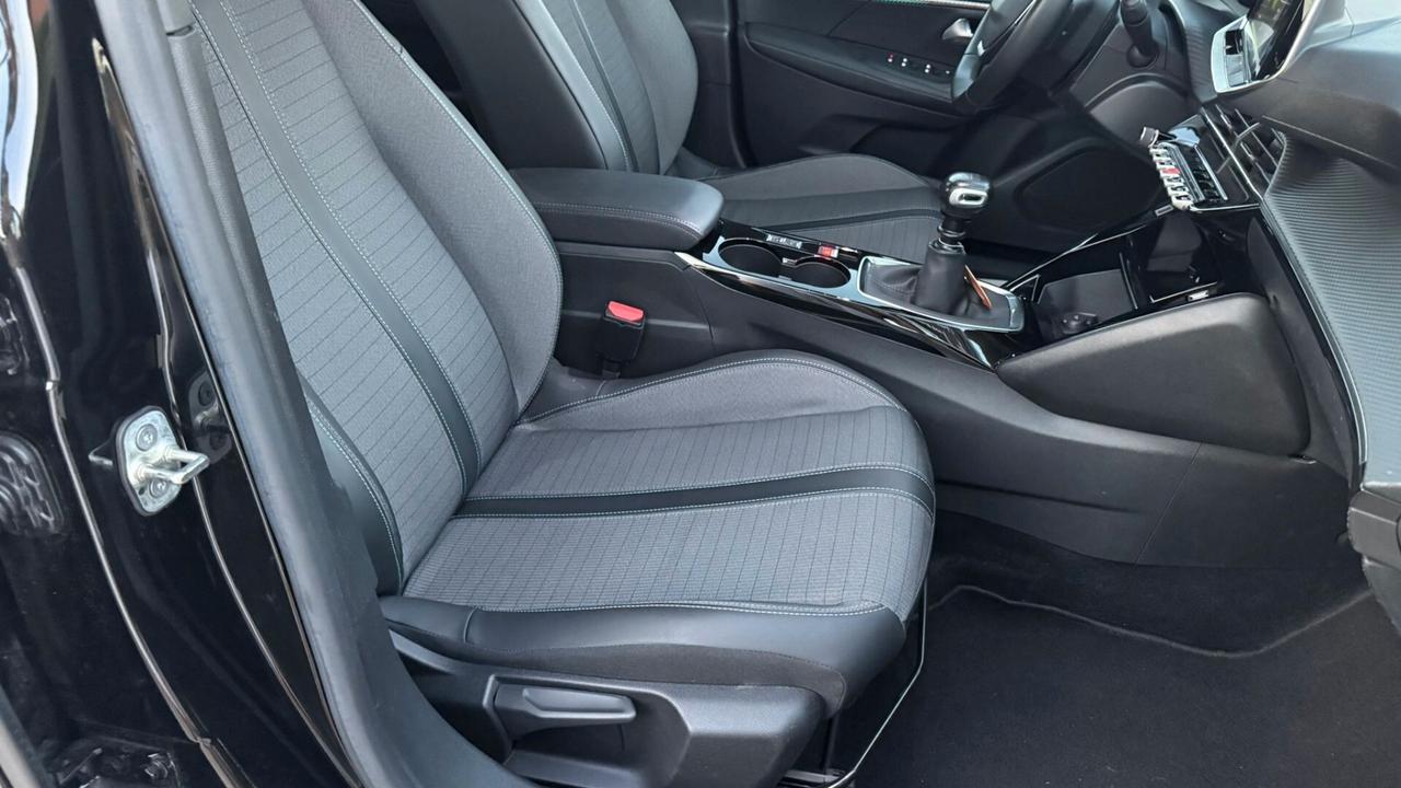 Peugeot 2008 PureTech 130 S&S GT Pack