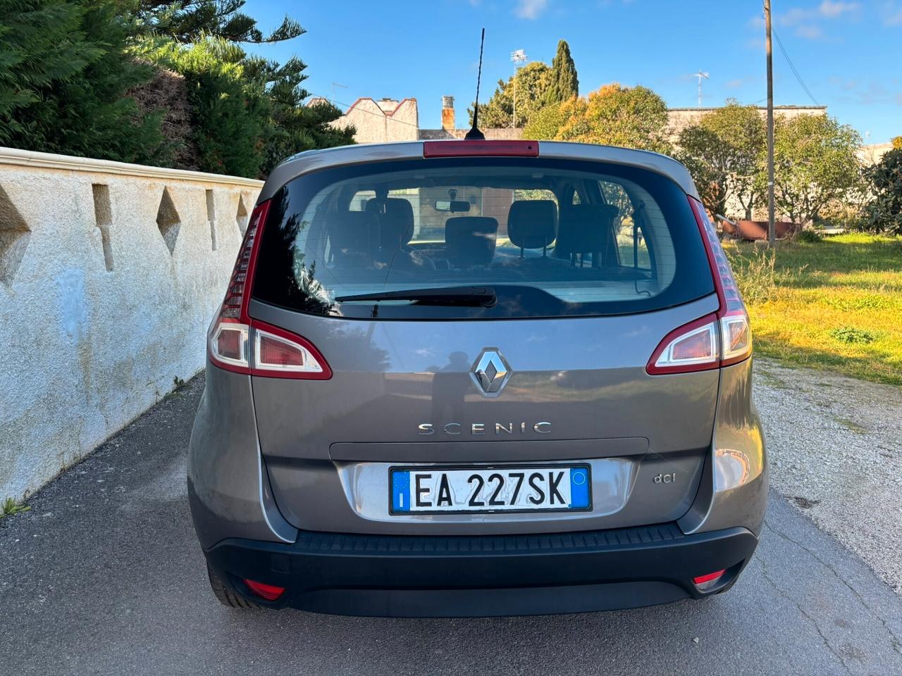 SCENIC XMOD 2010 1.5 D. ( LEGGI ANNUNCIO )