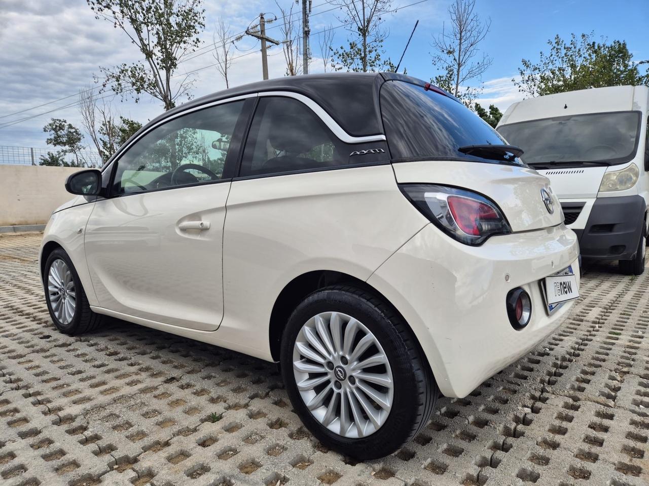 Opel Adam 1.4 87 CV GPL Tech Black Jack