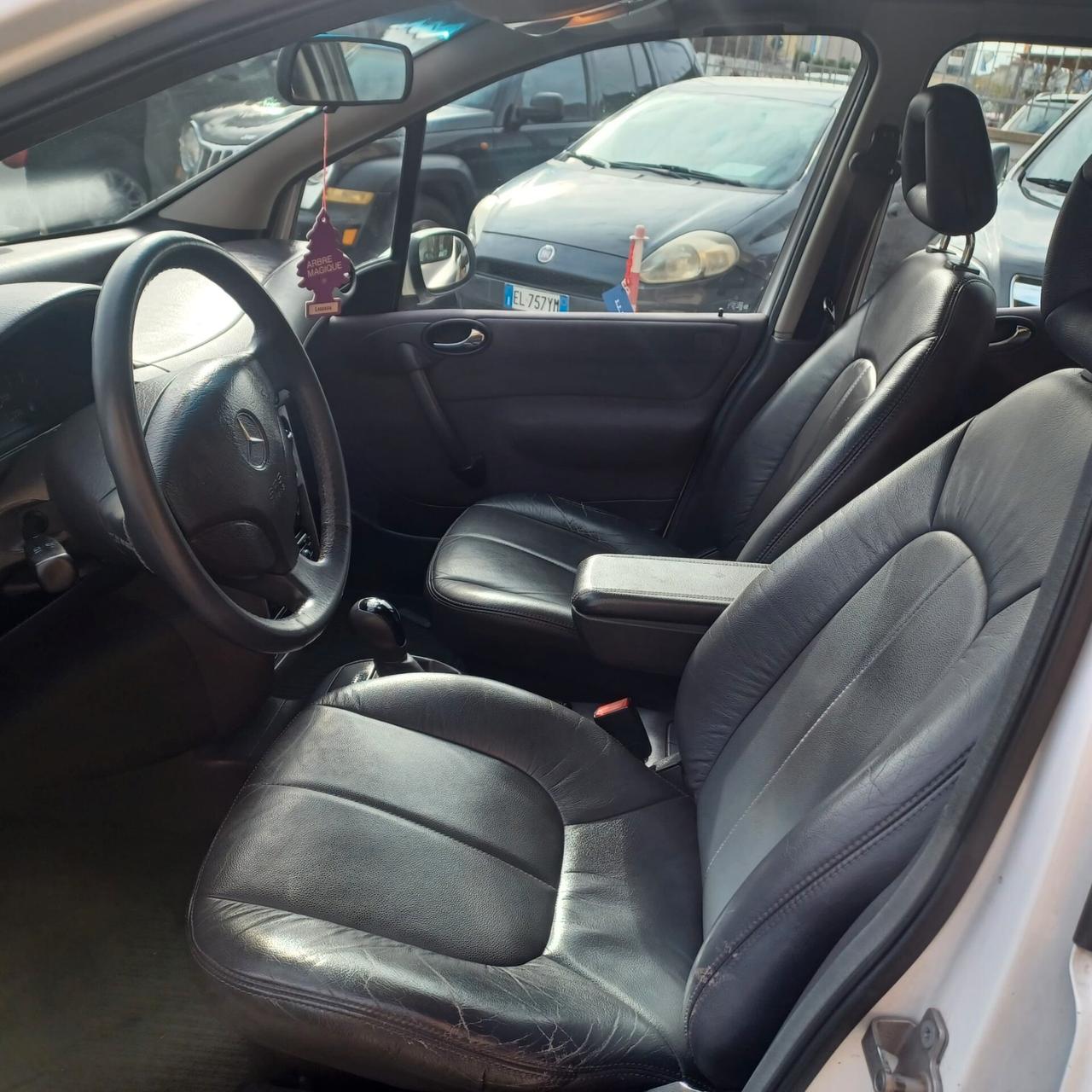 TUTTO PERFETTAMENTE FUNZIONANTE CLASSE A 1.9