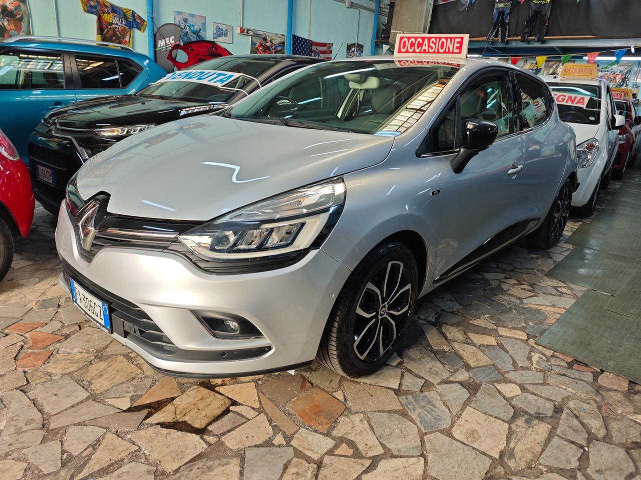 Renault Clio dCi 8V 90 CV 5 porte Moschino Intens