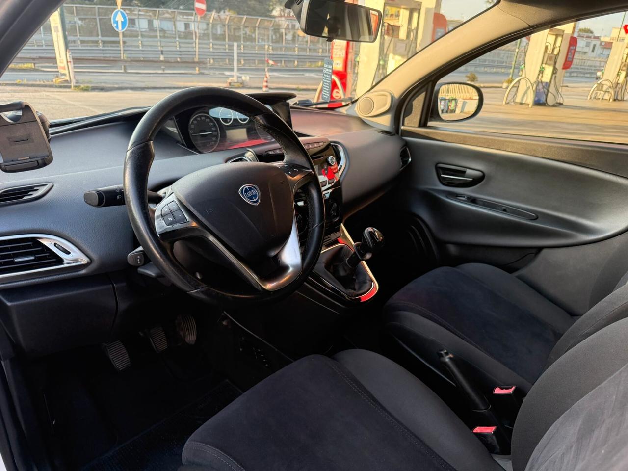 Lancia Ypsilon 0.9 TwinAir METANO 2013