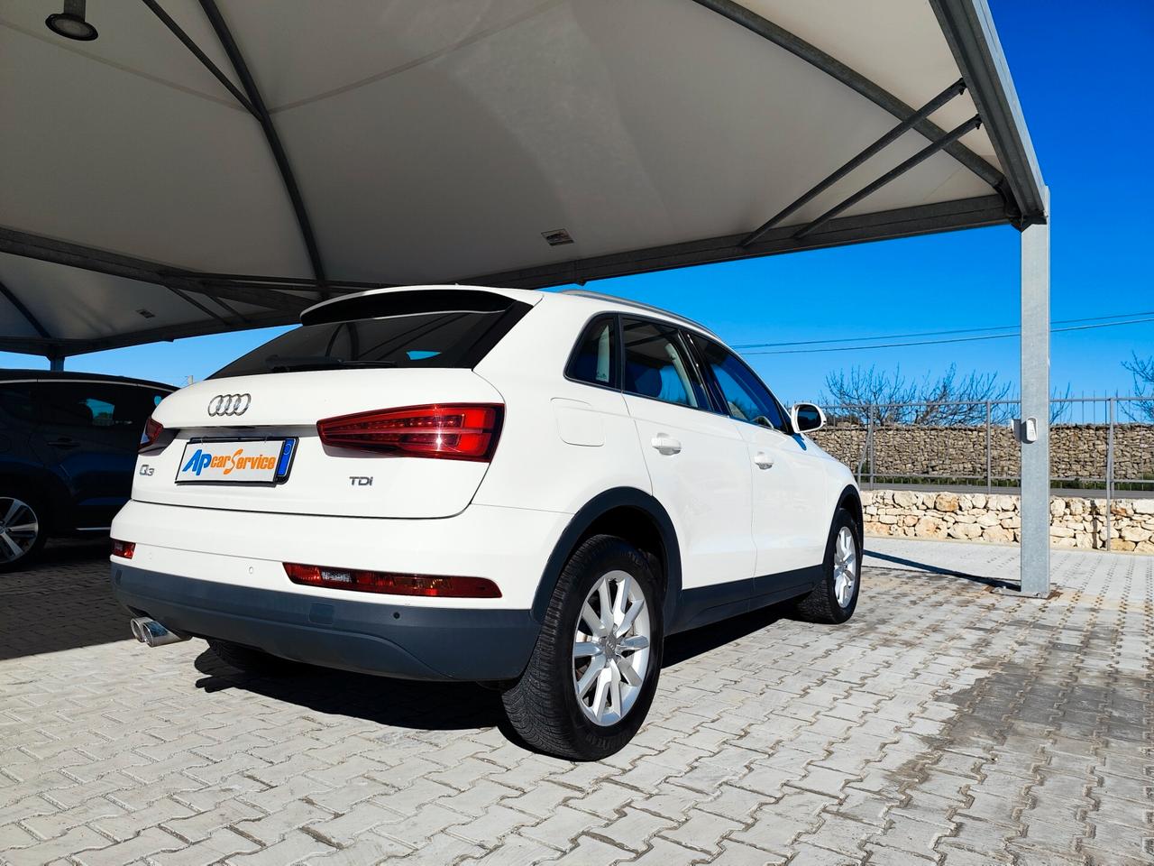 Audi Q3 2.0 TDI 120 CV Sport