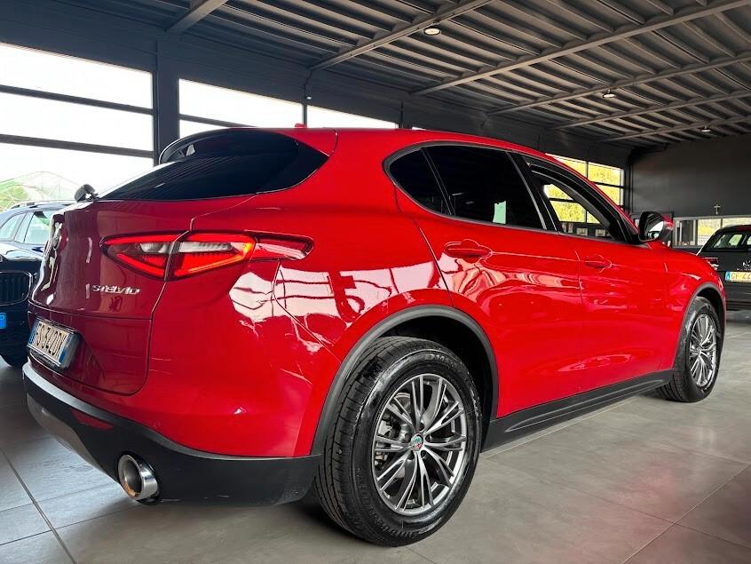 Alfa Romeo Stelvio 2.2 TD l 150 CV AT8 RWD